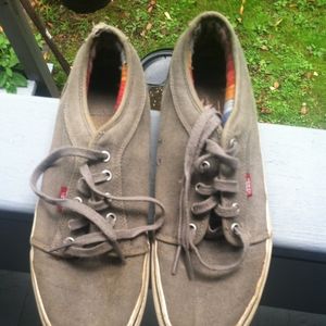 vans skateboard shoes size 11.5